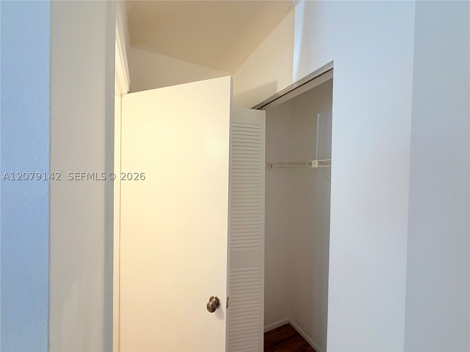 107 Gardens Dr 106
