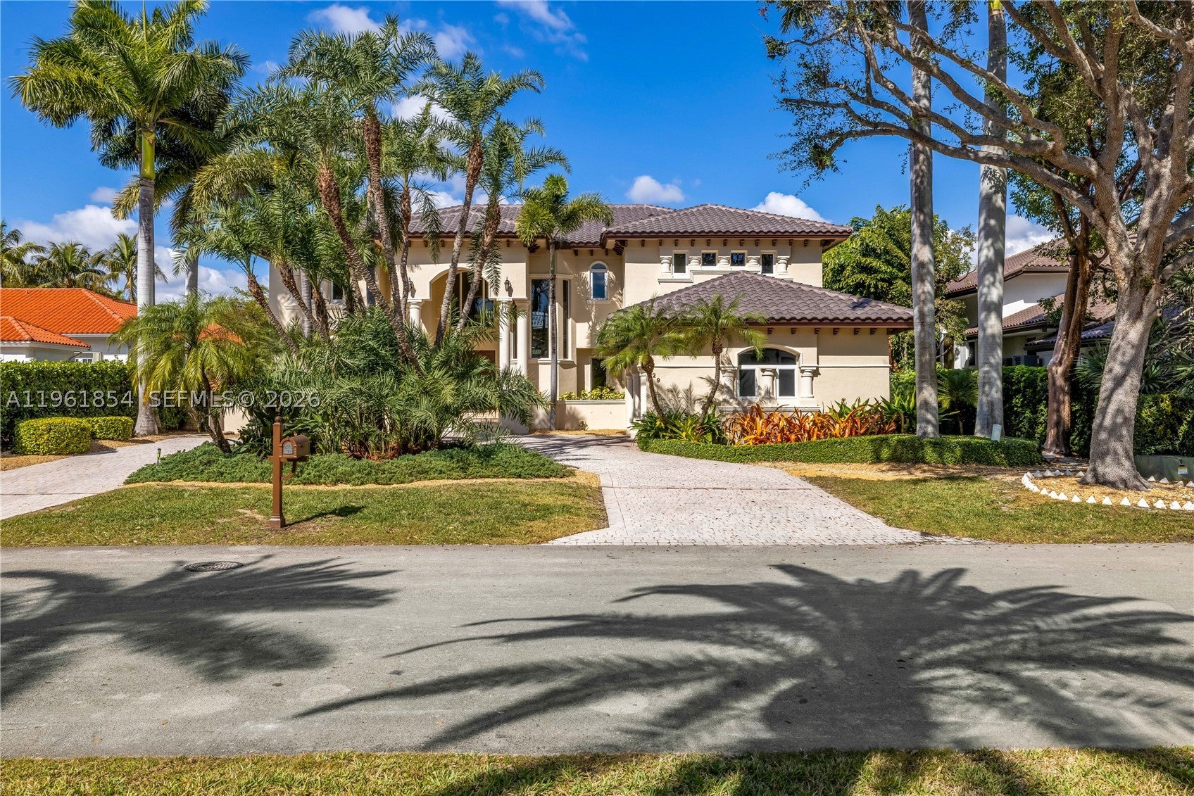 129 Gavilan Ave