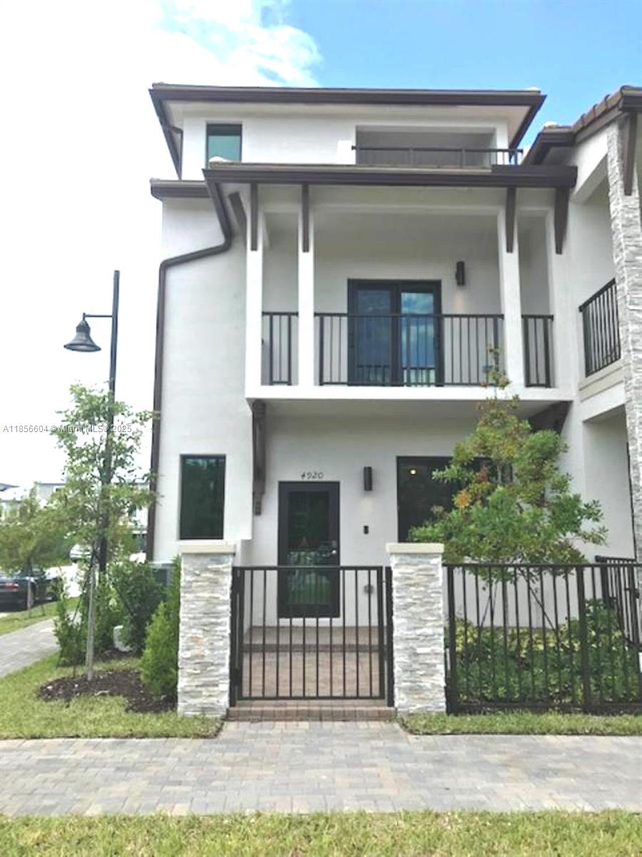 3-Story Corner Townhome Residence in the Heart of Downtown Doral, Urbana Model CA W/Skyview Balcony, featuring 3 Bedrooms,2 Baths, 2 Powder Room, Great Room, Master Bedroom Balcony , 3rd floor Media Room with 2 balconies! And 2 Car Garage. Beautful Clubhouse with Resort-style Pool, Fitness Center, Children's Water Park, Indoor Running Track, Indoor Basketball Court, Meeting Rooms, Ballroom.Walk to Trendy Restaurants, Chic Boutiques, Entertainment Venues. Beautiful designed Paseos and Park Areas. A+ School. Tenant occupy until October 3, 2025. Need 24hr. notice to show.