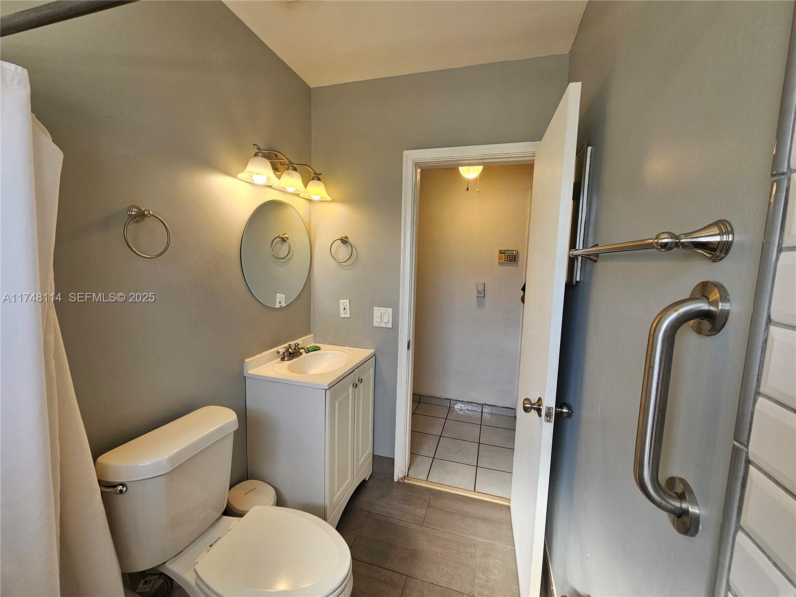 THE PINES - Residential