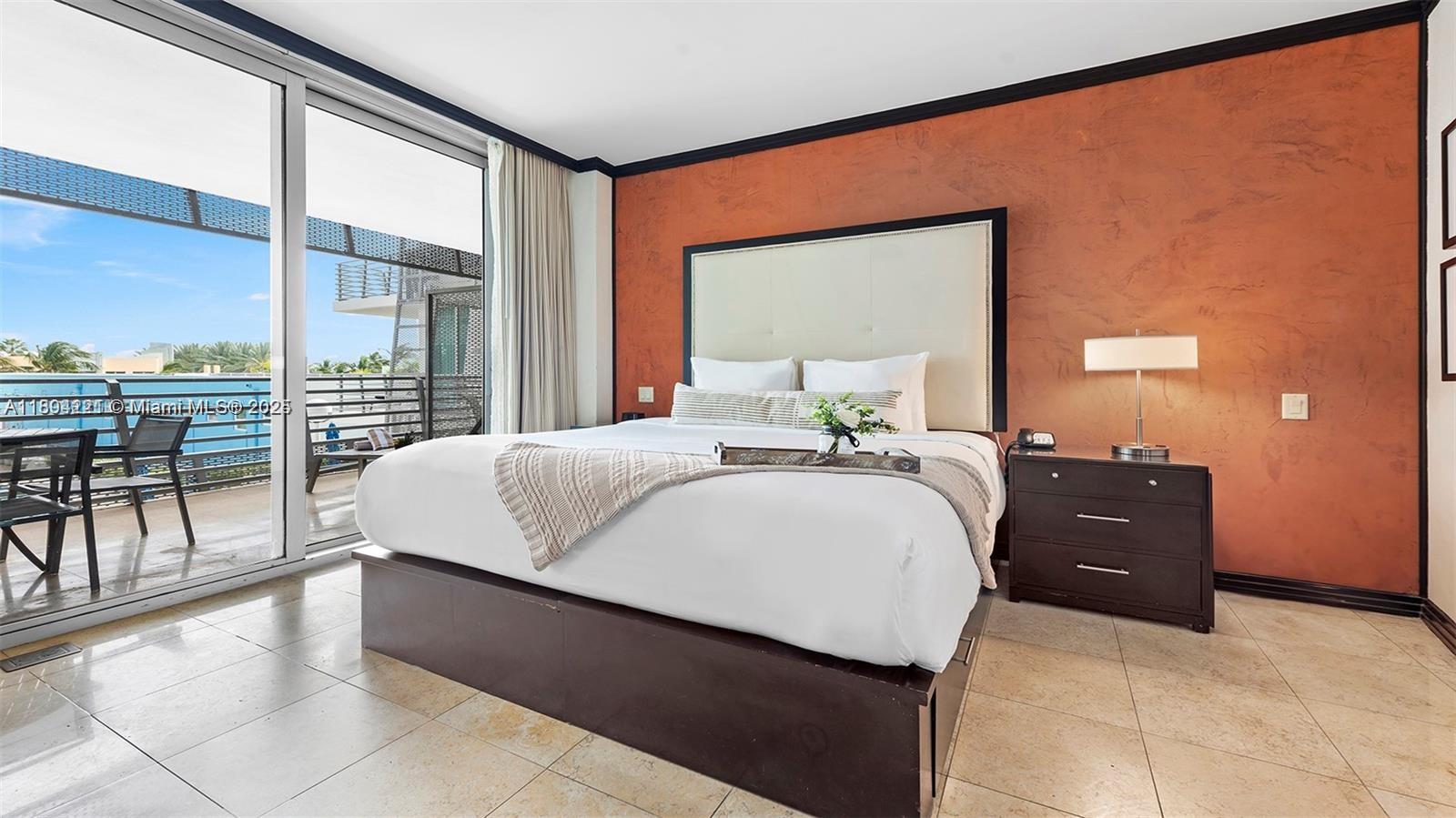 DE SOLEIL S BCH RESIDENTI - Residential