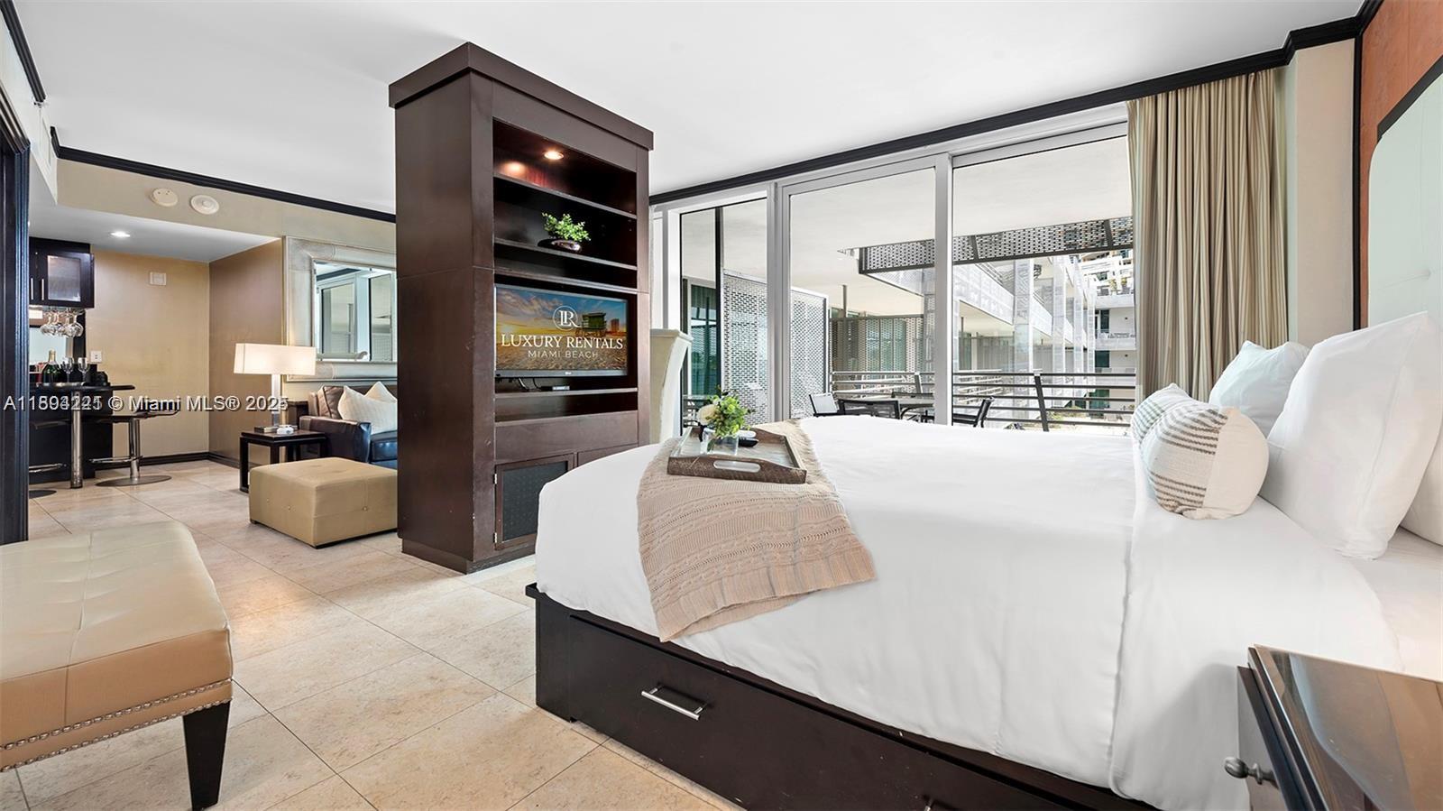DE SOLEIL S BCH RESIDENTI - Residential