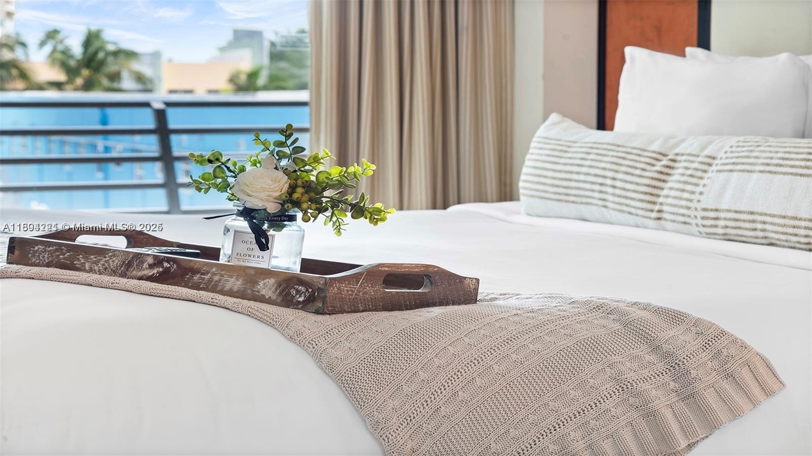 DE SOLEIL S BCH RESIDENTI - Residential