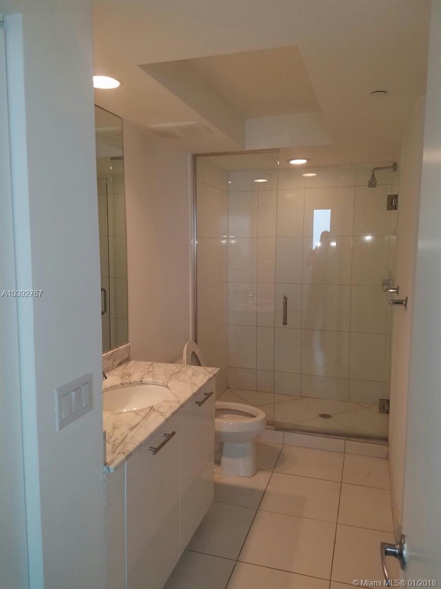 500 BRICKELL WEST CONDO - Residential Lease