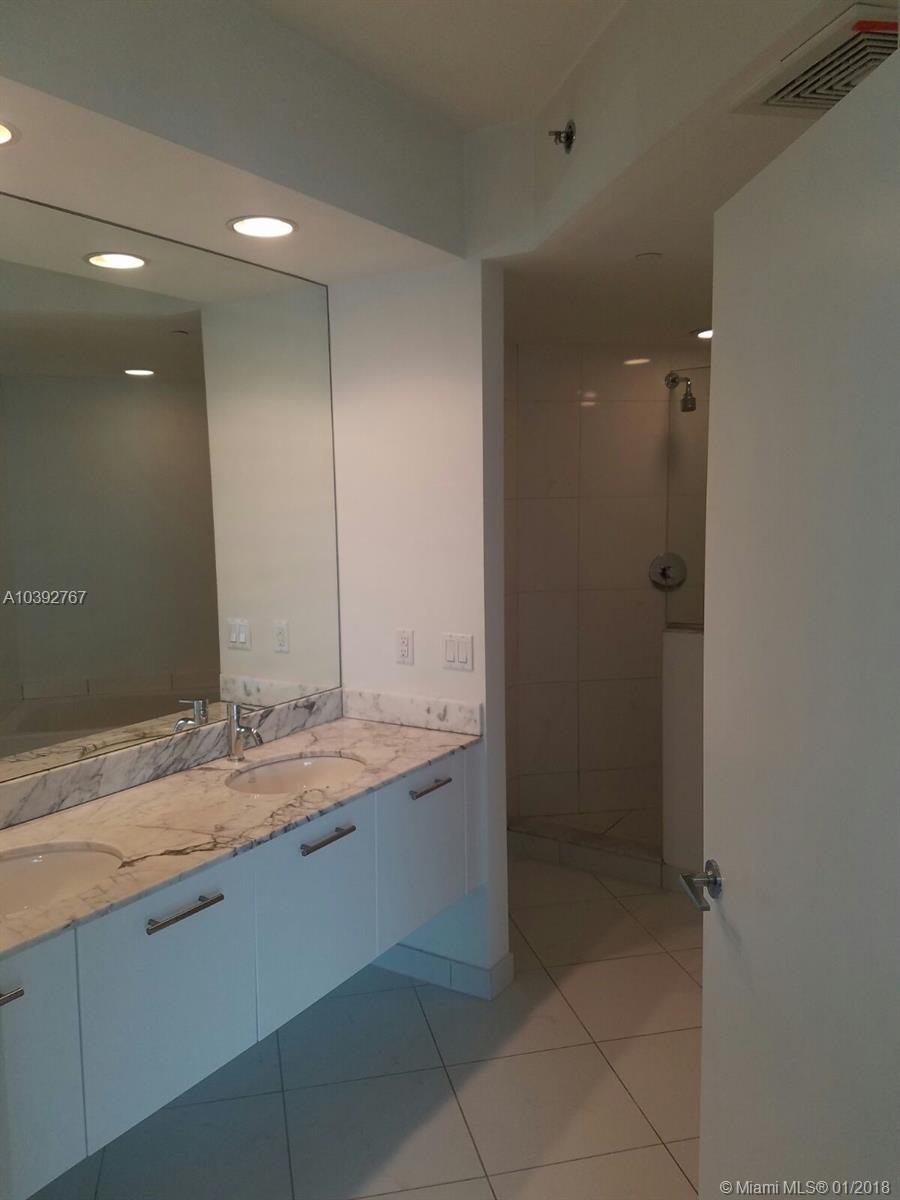 500 BRICKELL WEST CONDO - Residential Lease