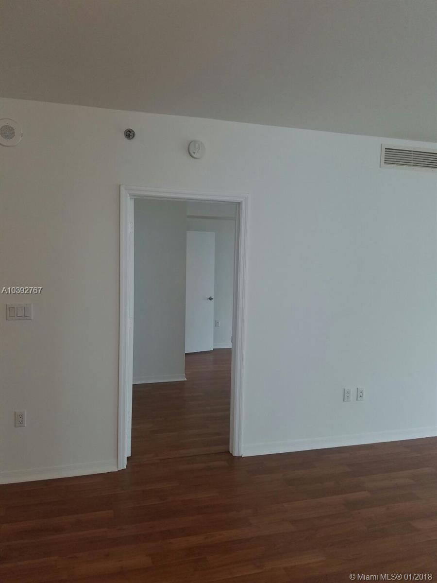 500 BRICKELL WEST CONDO - Residential Lease