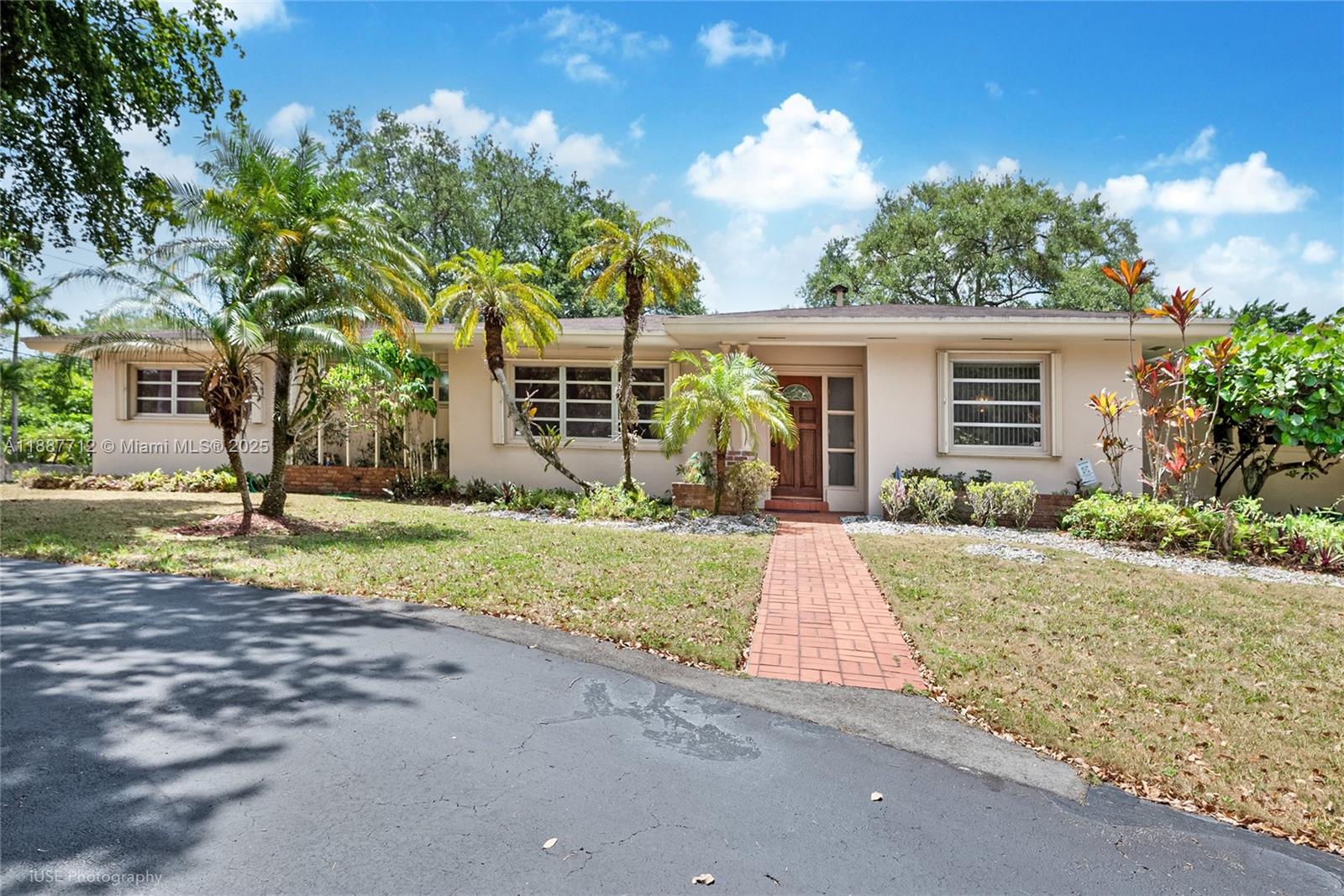 SUNSET VIEW - Residential