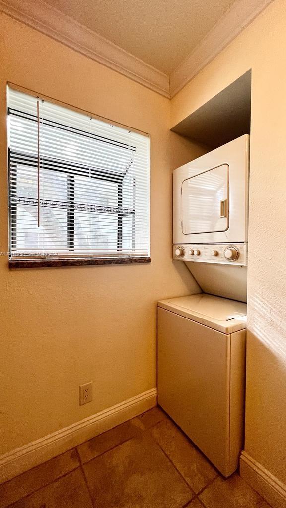 GARDENS NORTH SIX CONDO - Residential Lease