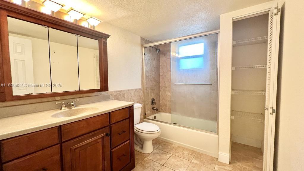 GARDENS NORTH SIX CONDO - Residential Lease