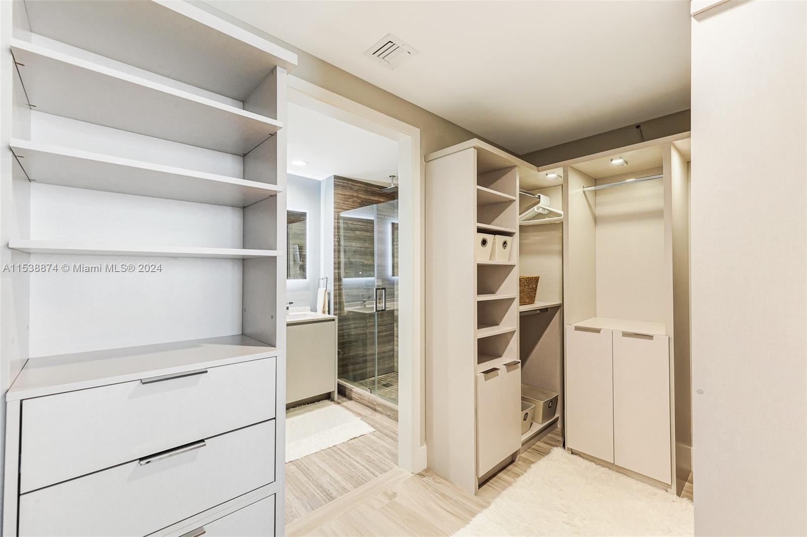 1010 BRICKELL CONDO - Residential Lease