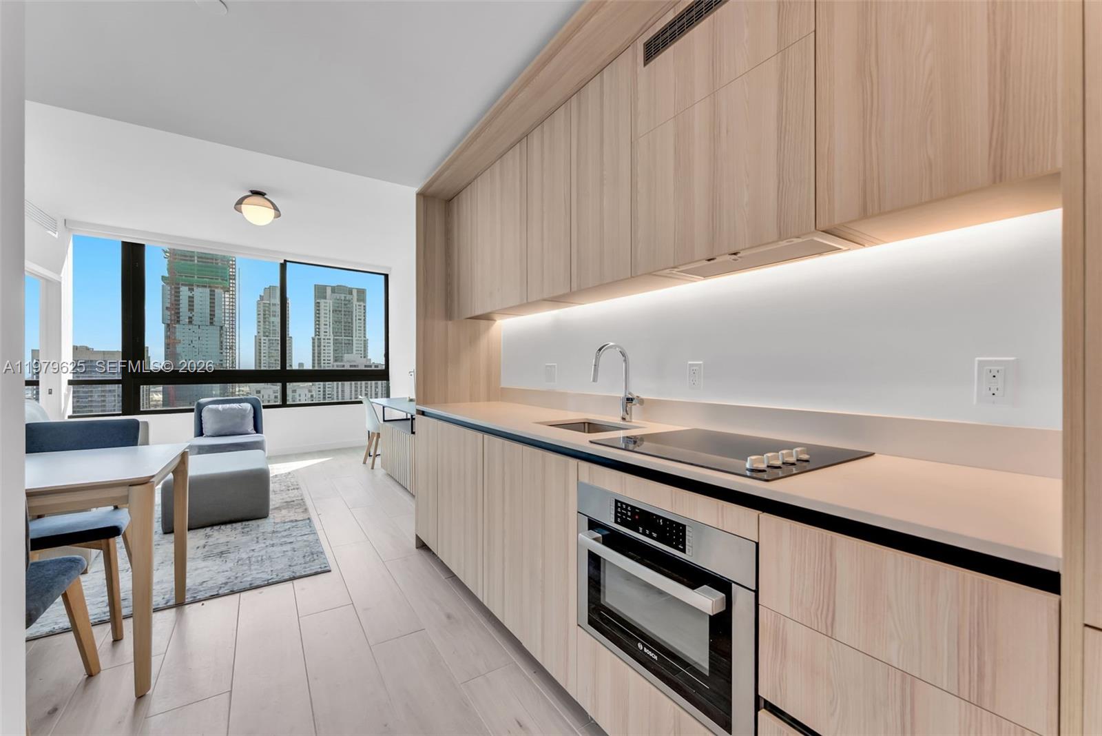 225 N Miami Ave 3201