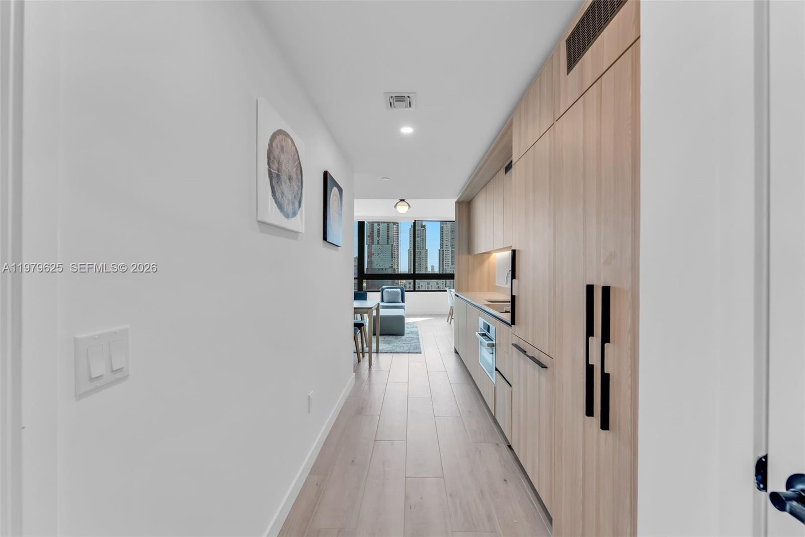 225 N Miami Ave 3201