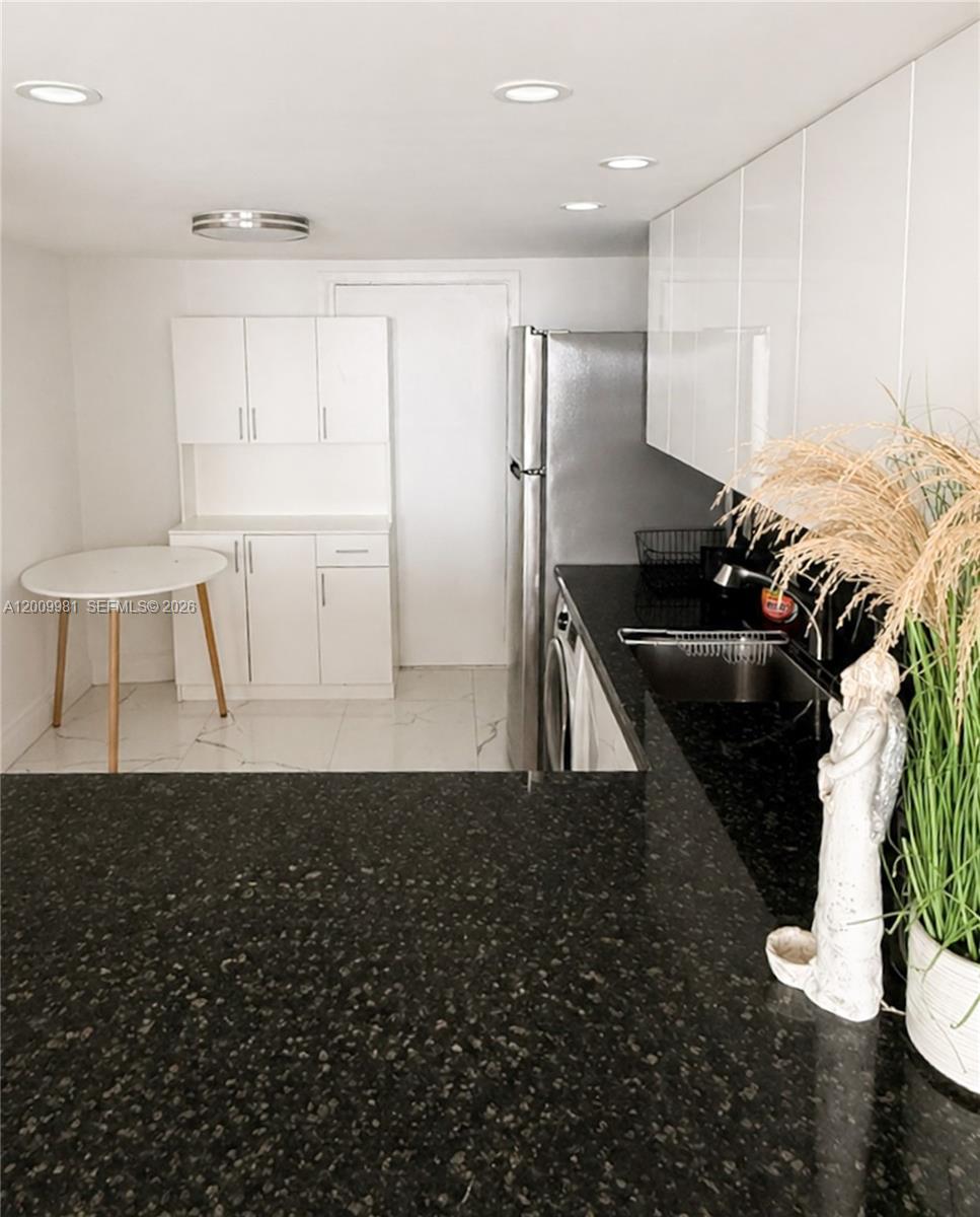 1351 NE Miami Gardens Dr 712E