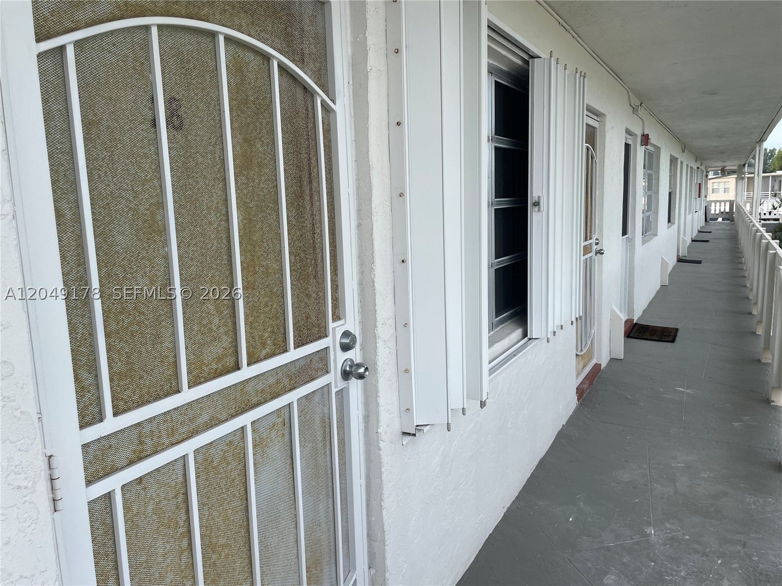 20120 NE 2nd Ave W28, Miami Gardens FL 33179