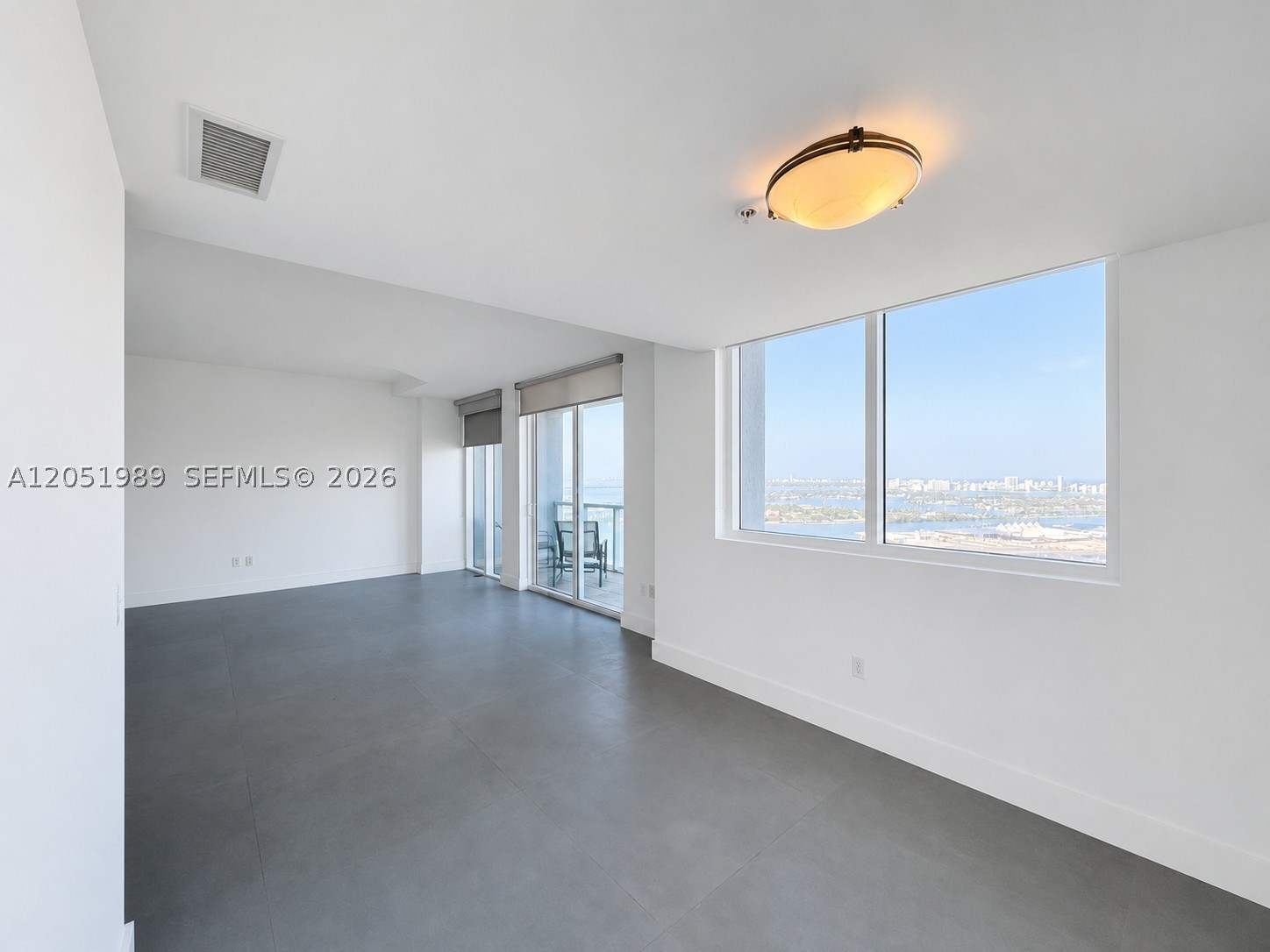 244 Biscayne Blvd 3903