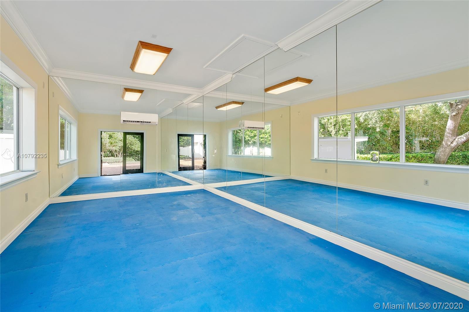 Pennock Point - Residential