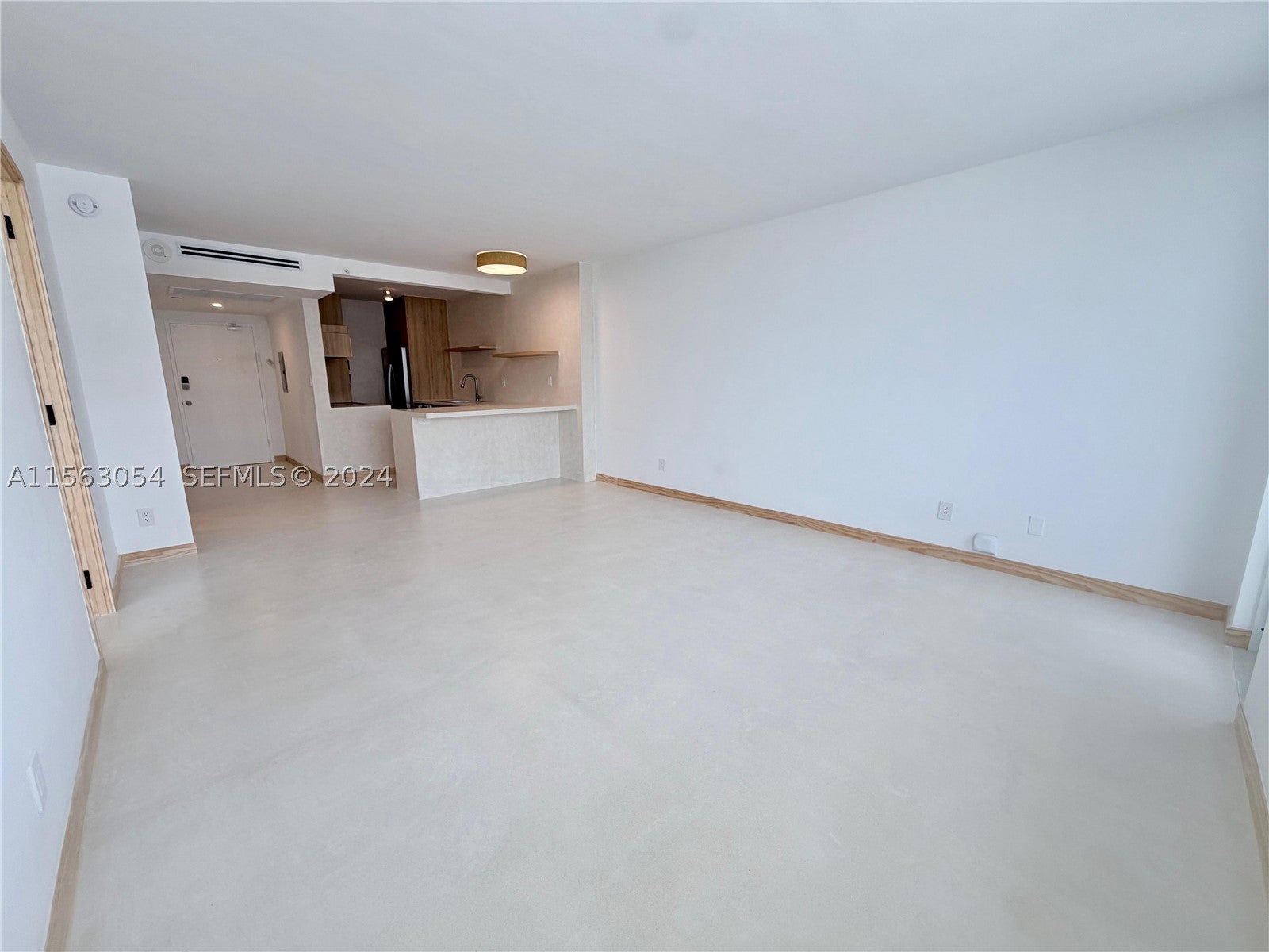 100 Lincoln Rd 1241
