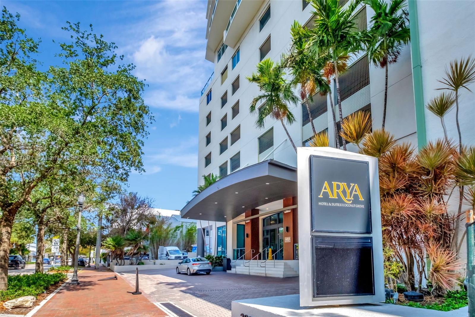 2889 Mcfarlane Rd 1905, Miami, Broward County, Florida - 1 Bedrooms  
2 Bathrooms - 