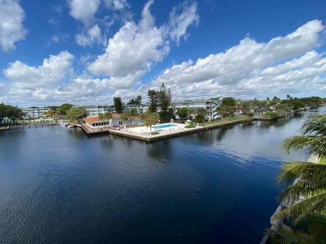 VENICE ISLES CONDO - Residential Lease