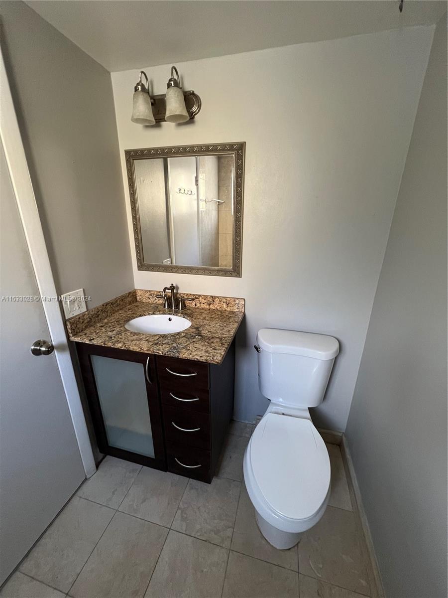 ALAMEDA TOWER CONDO 4 - Residential Lease
