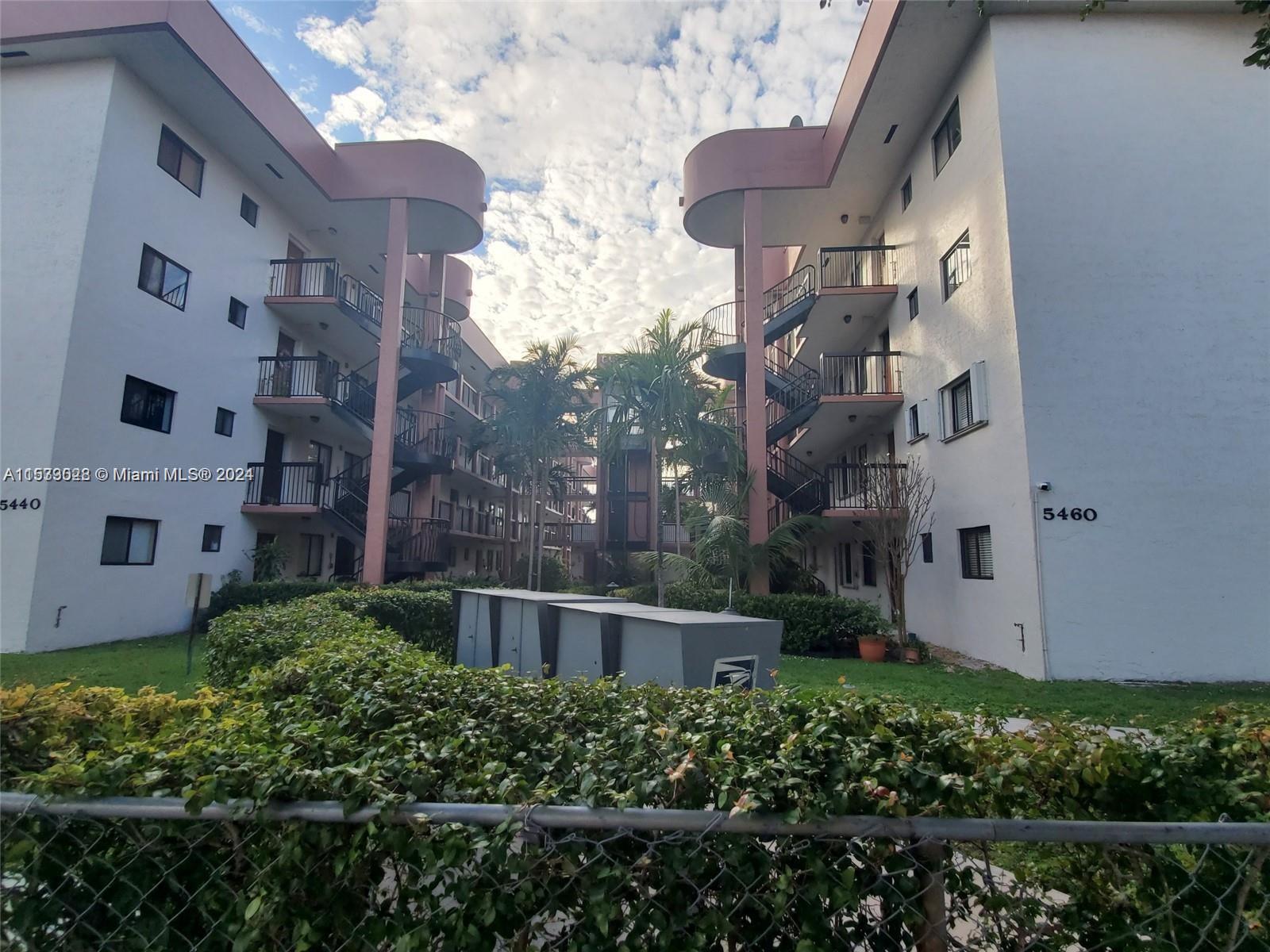 ALAMEDA TOWER CONDO 4 - Residential Lease