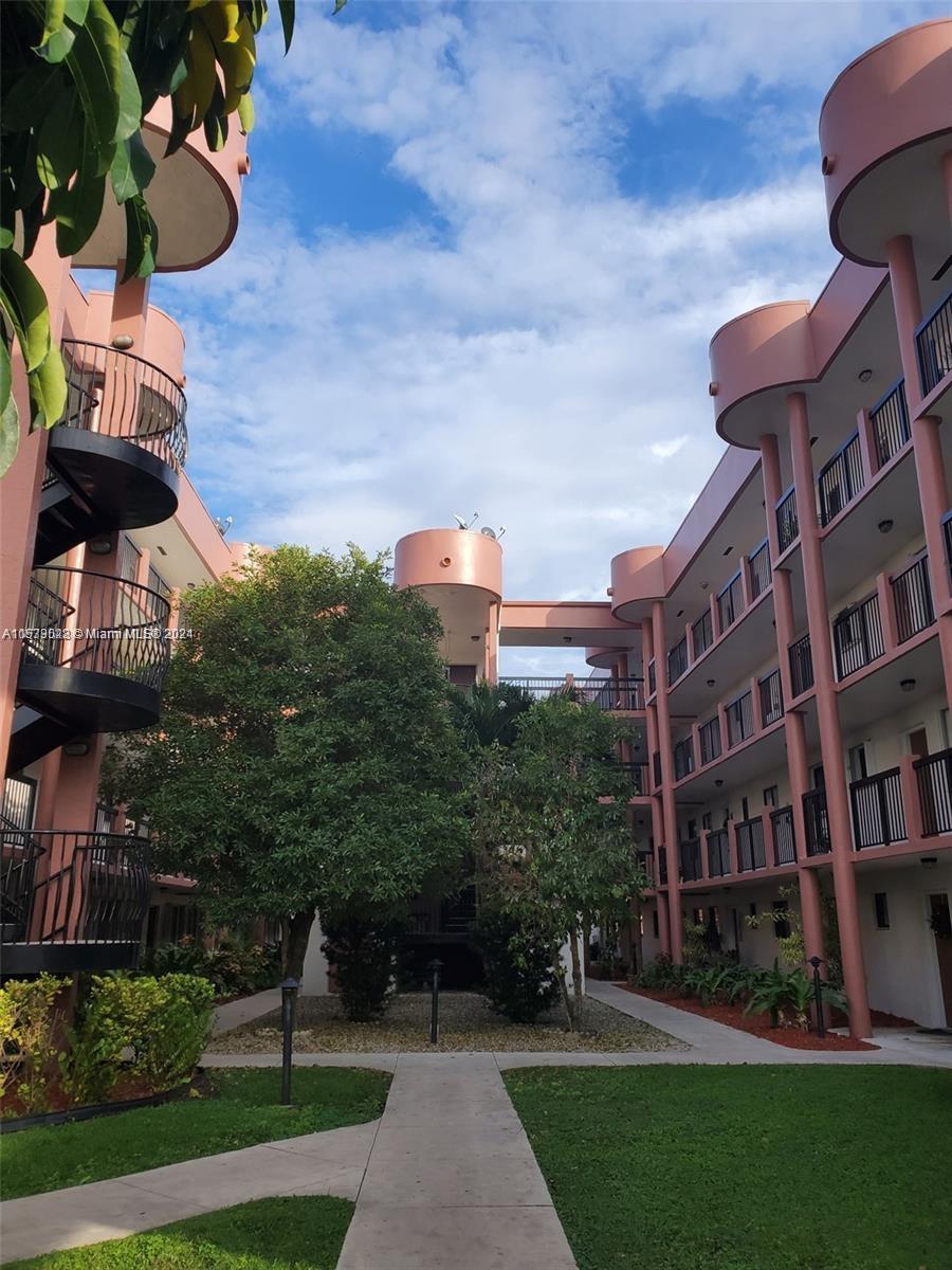 ALAMEDA TOWER CONDO 4 - Residential Lease