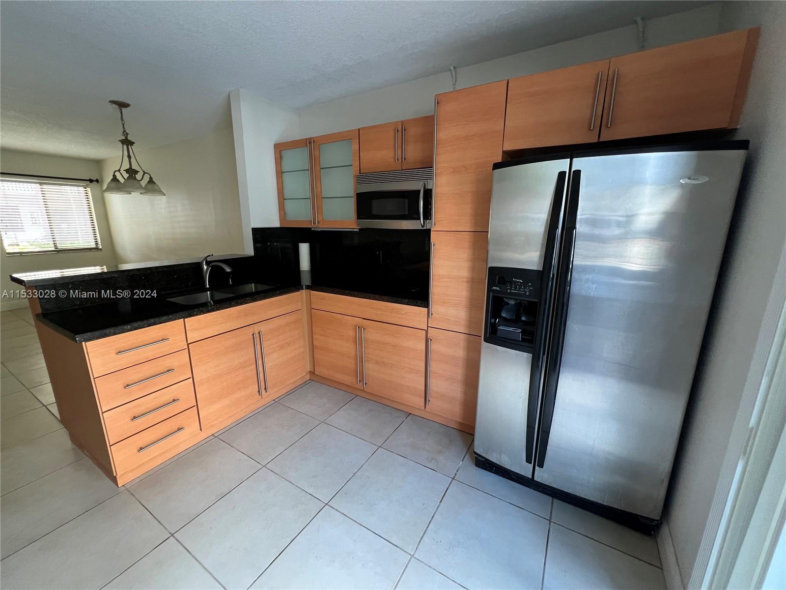ALAMEDA TOWER CONDO 4 - Residential Lease
