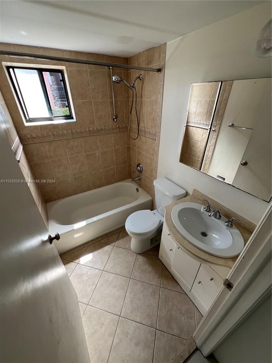 ALAMEDA TOWER CONDO 4 - Residential Lease