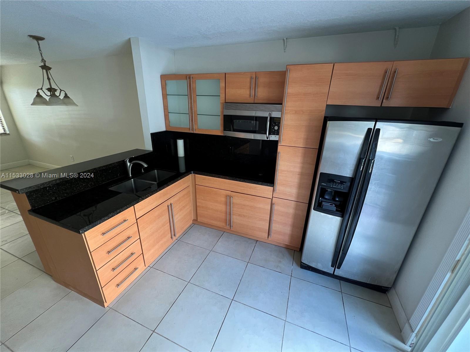 ALAMEDA TOWER CONDO 4 - Residential Lease