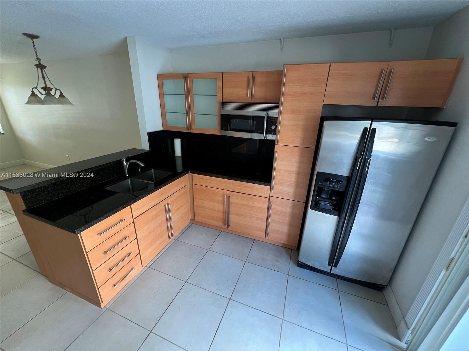 ALAMEDA TOWER CONDO 4 - Residential Lease