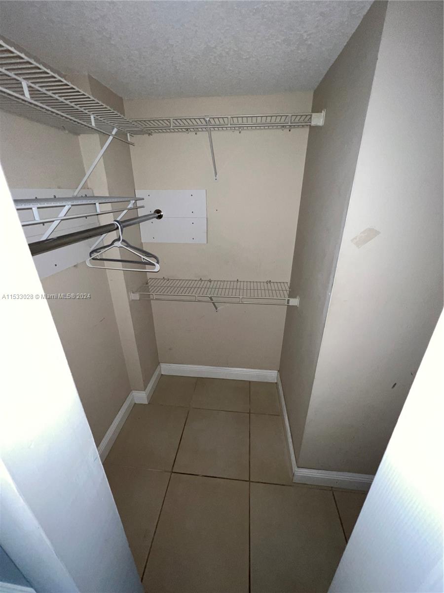 ALAMEDA TOWER CONDO 4 - Residential Lease