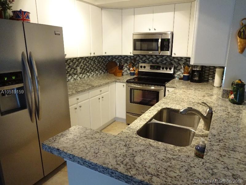 AVENTINE AT MIRAMAR BLDG - Residential