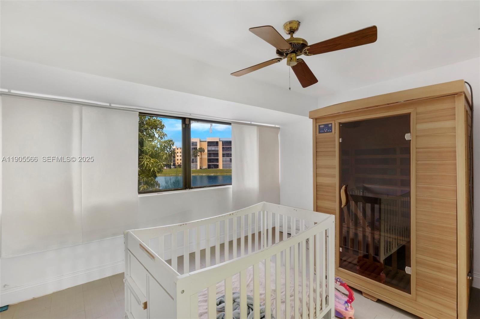 COURTS OF INVERRARY - Residential