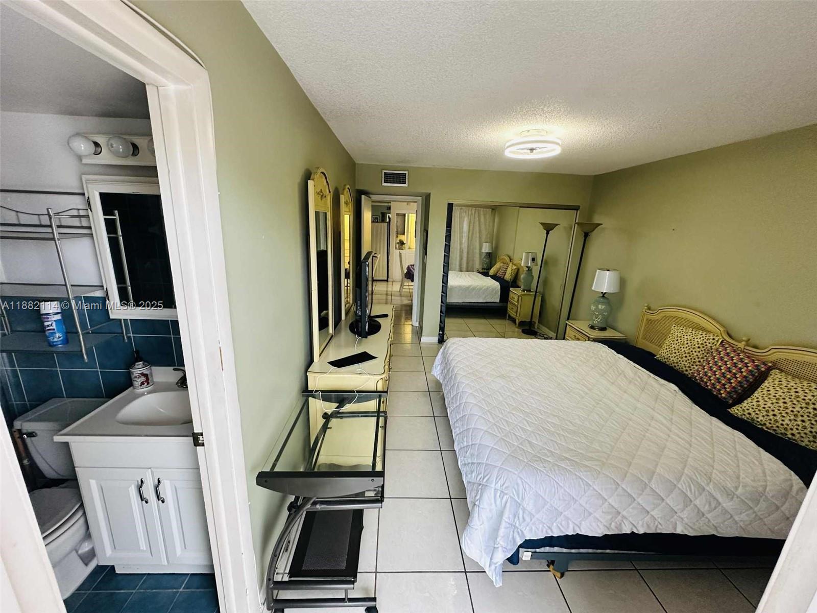 STAR PARADISE CONDO - Residential Lease