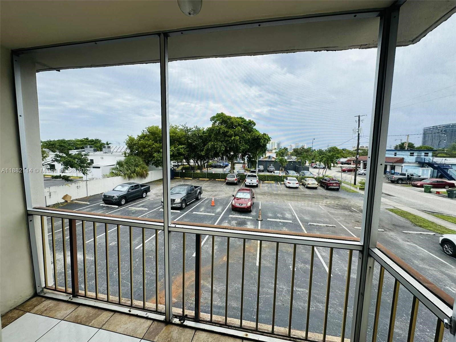 STAR PARADISE CONDO - Residential Lease