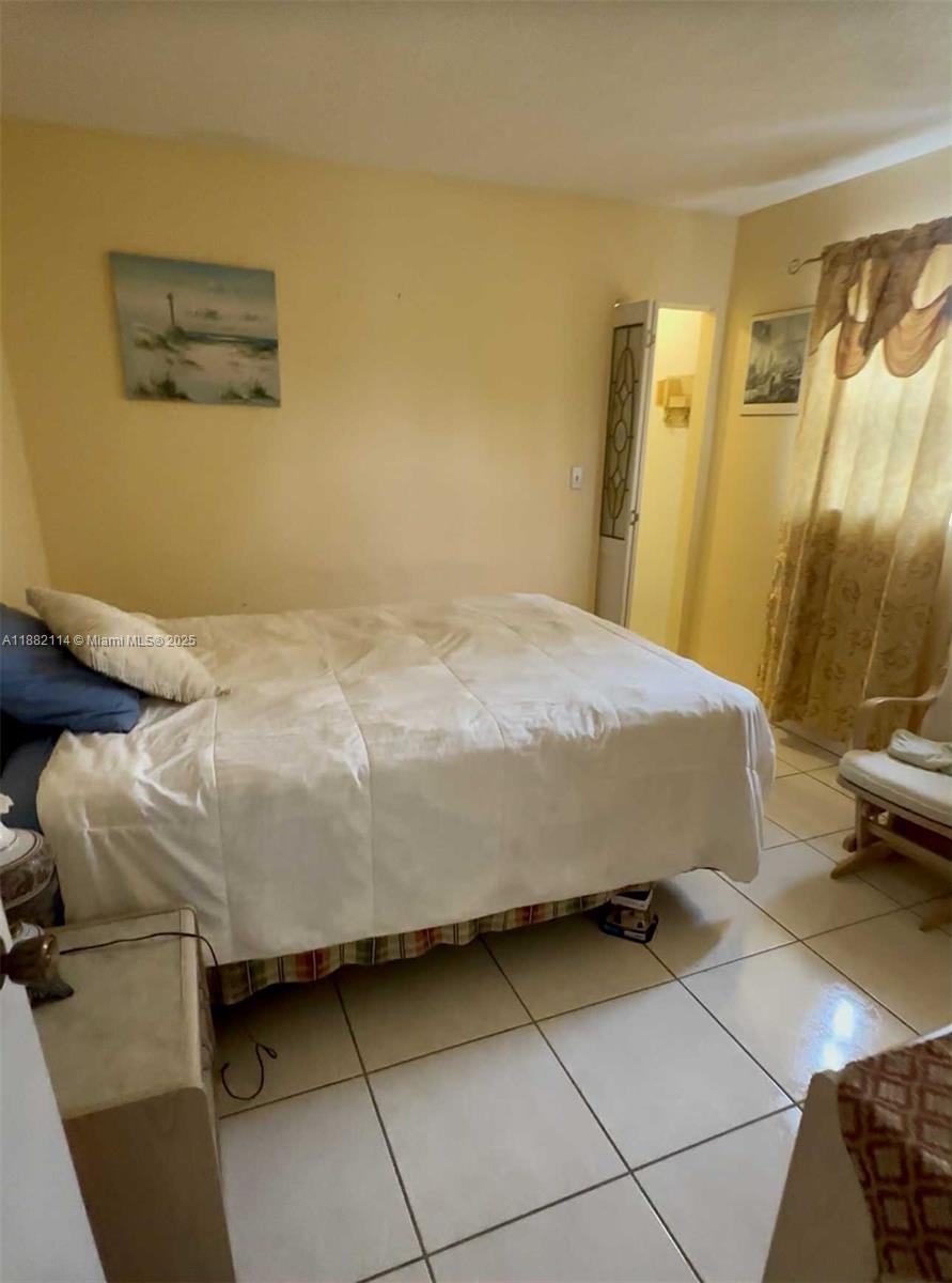 STAR PARADISE CONDO - Residential Lease