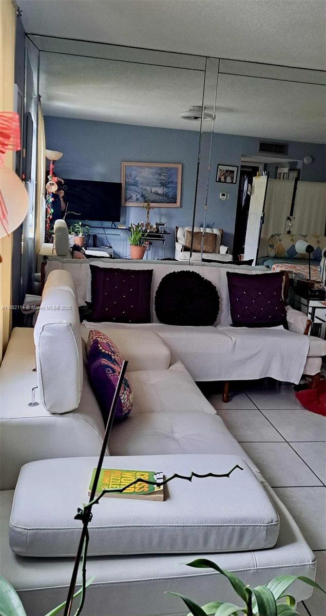 STAR PARADISE CONDO - Residential Lease