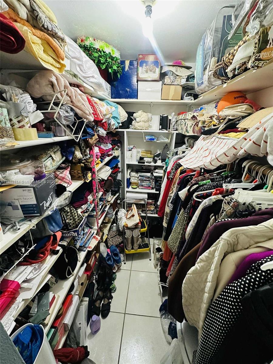 STAR PARADISE CONDO - Residential Lease