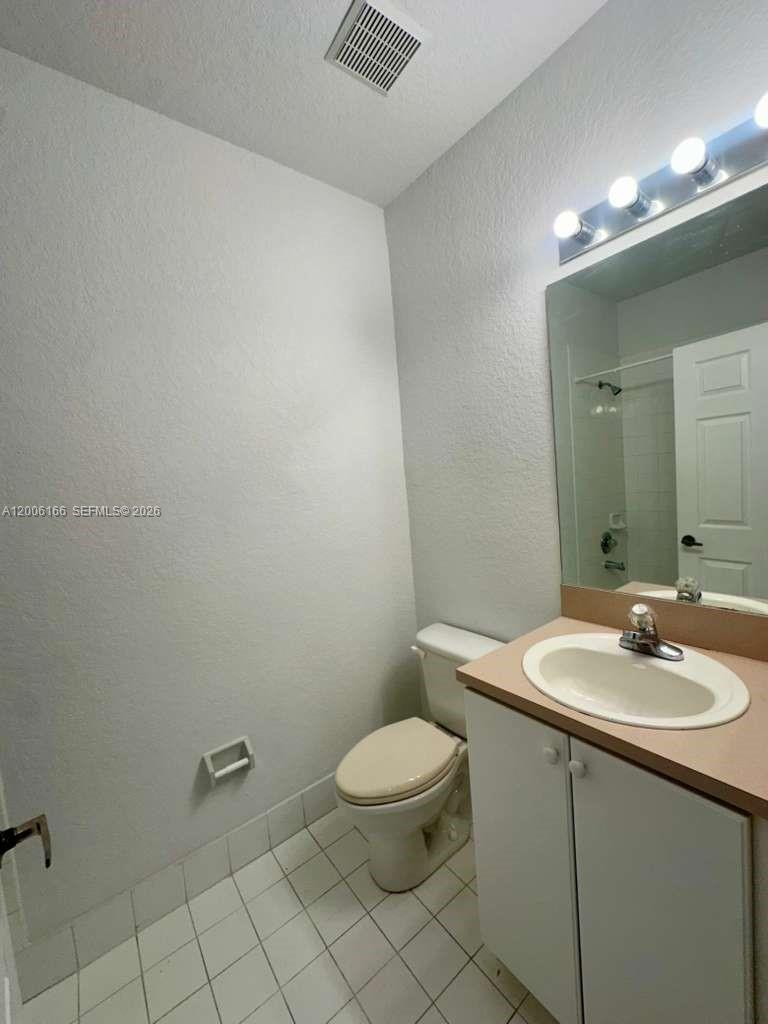 LEEWARD AT ISLANDS AT DOR - Residential Lease