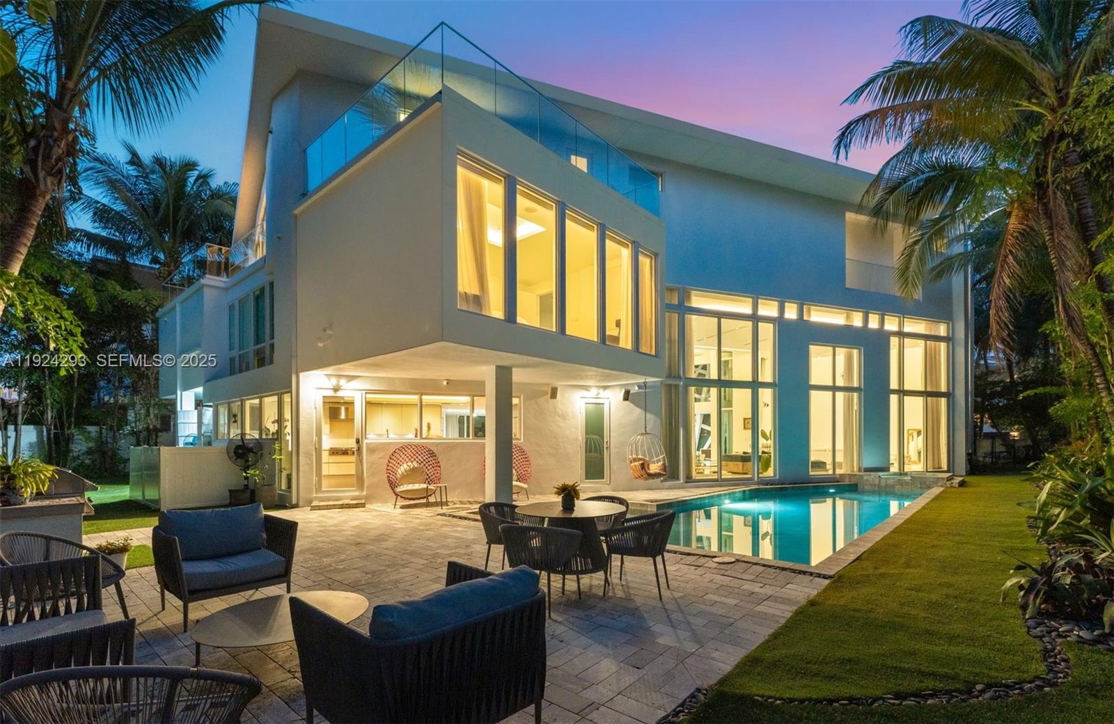 GOLDEN BEACH SEC B - Residential