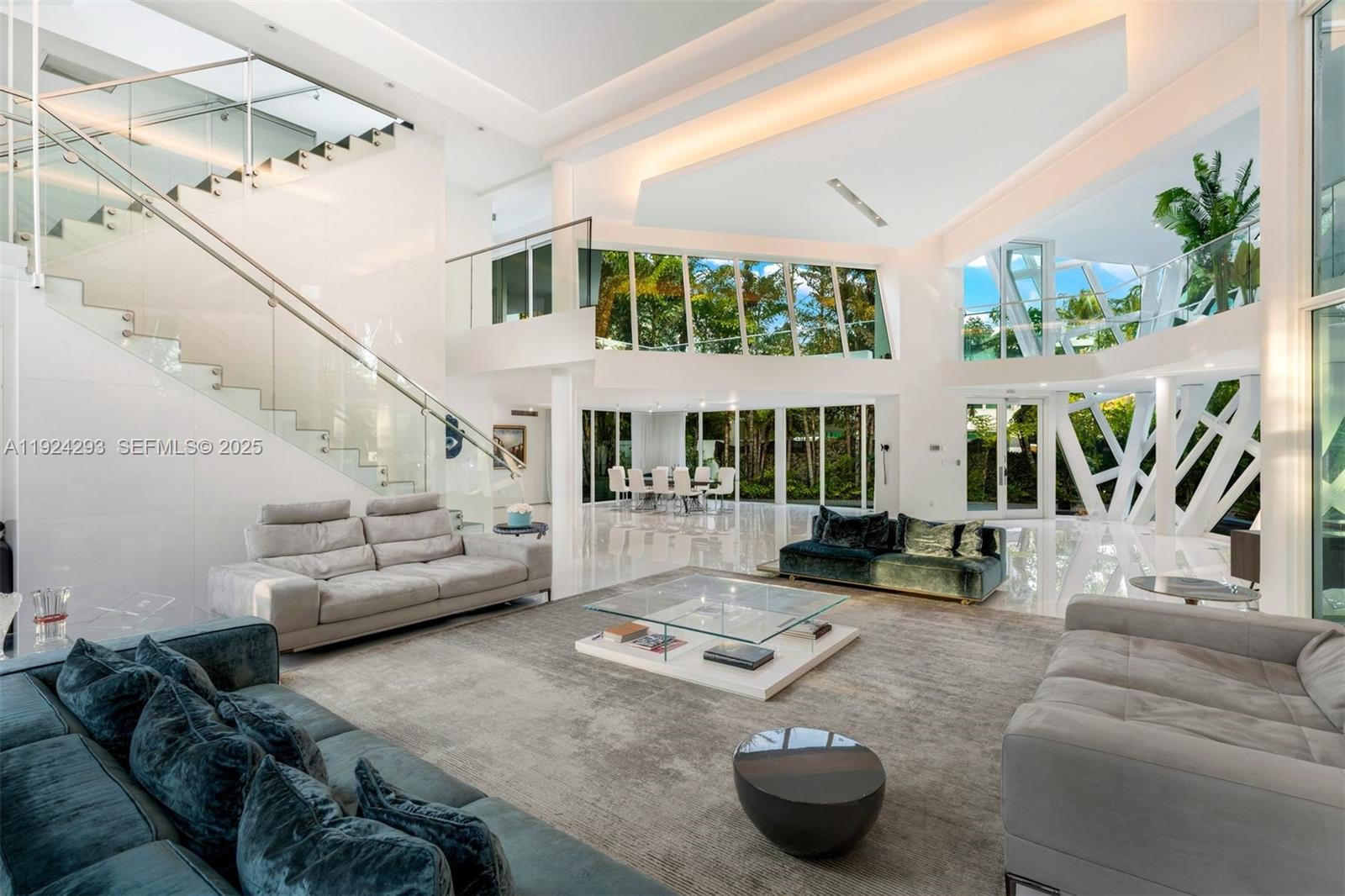 GOLDEN BEACH SEC B - Residential