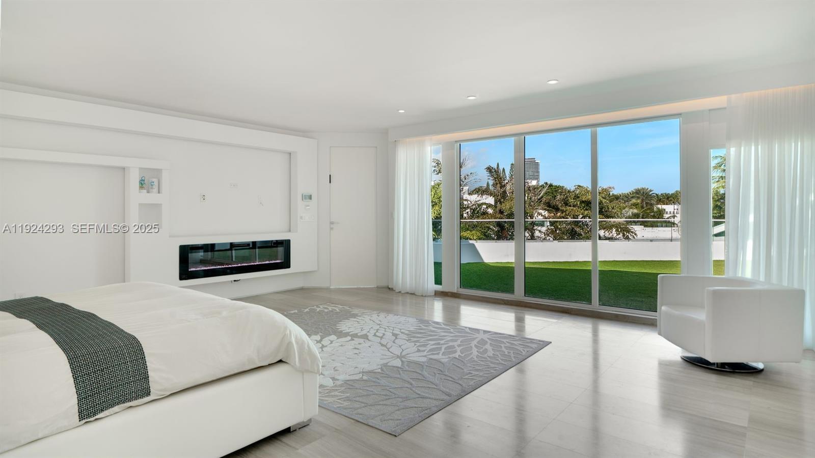 GOLDEN BEACH SEC B - Residential