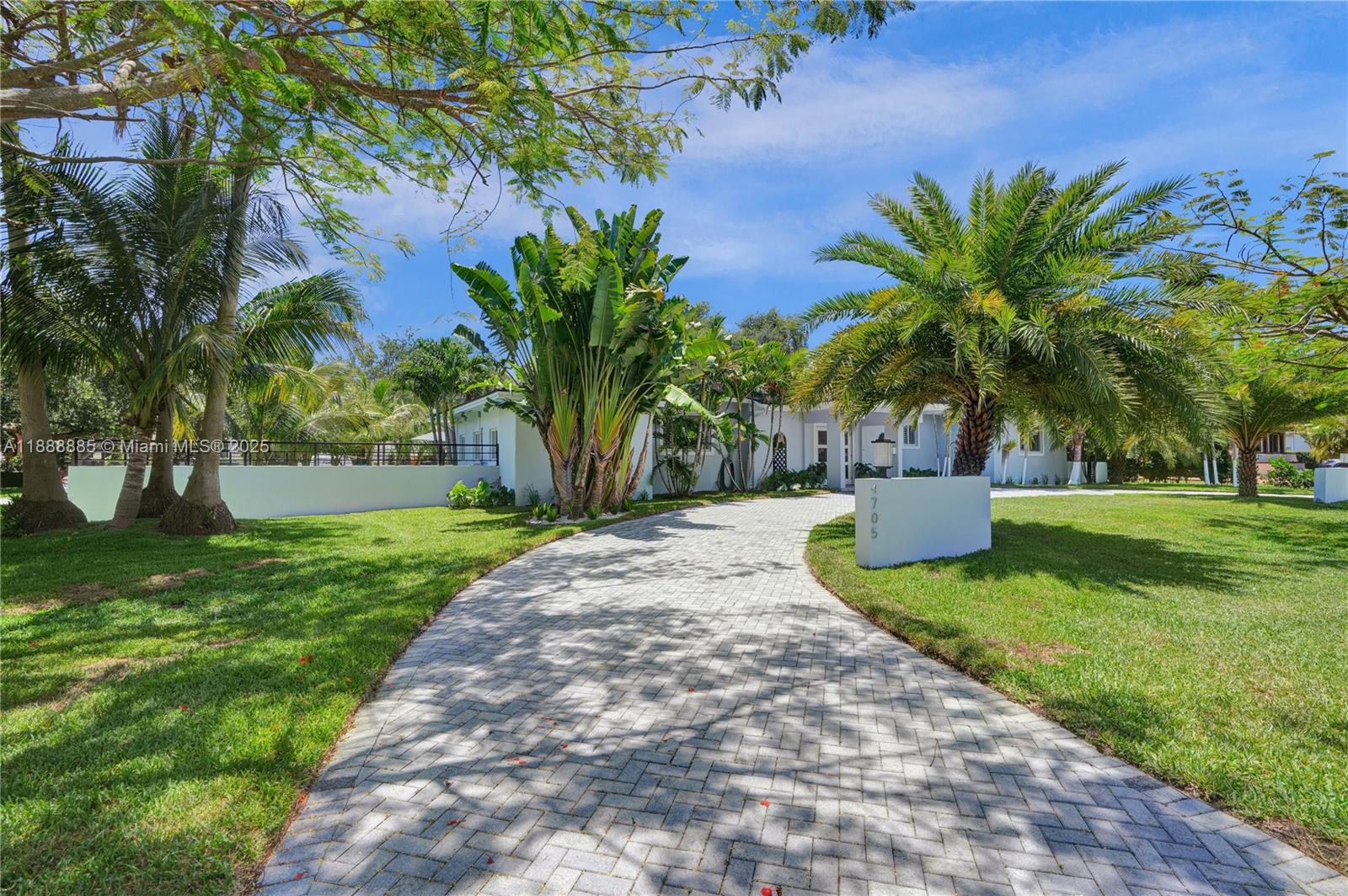 CORAL GAB COUNTRY CLUB SE - Residential Lease