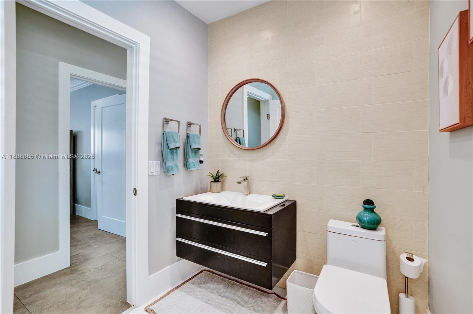 CORAL GAB COUNTRY CLUB SE - Residential Lease