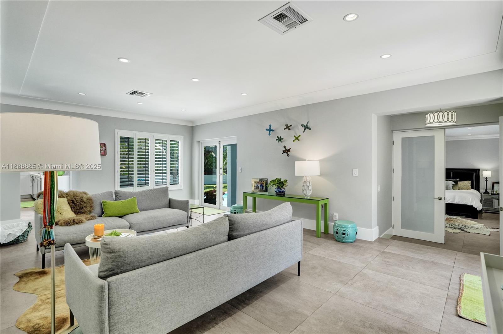 CORAL GAB COUNTRY CLUB SE - Residential Lease
