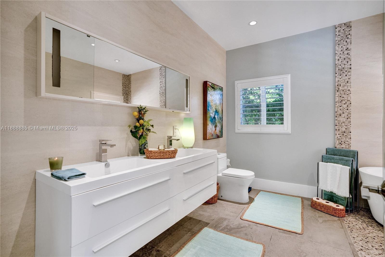 CORAL GAB COUNTRY CLUB SE - Residential Lease