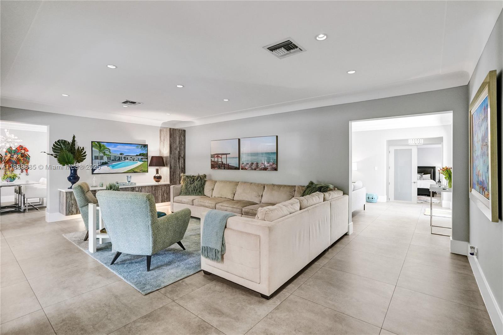 CORAL GAB COUNTRY CLUB SE - Residential Lease