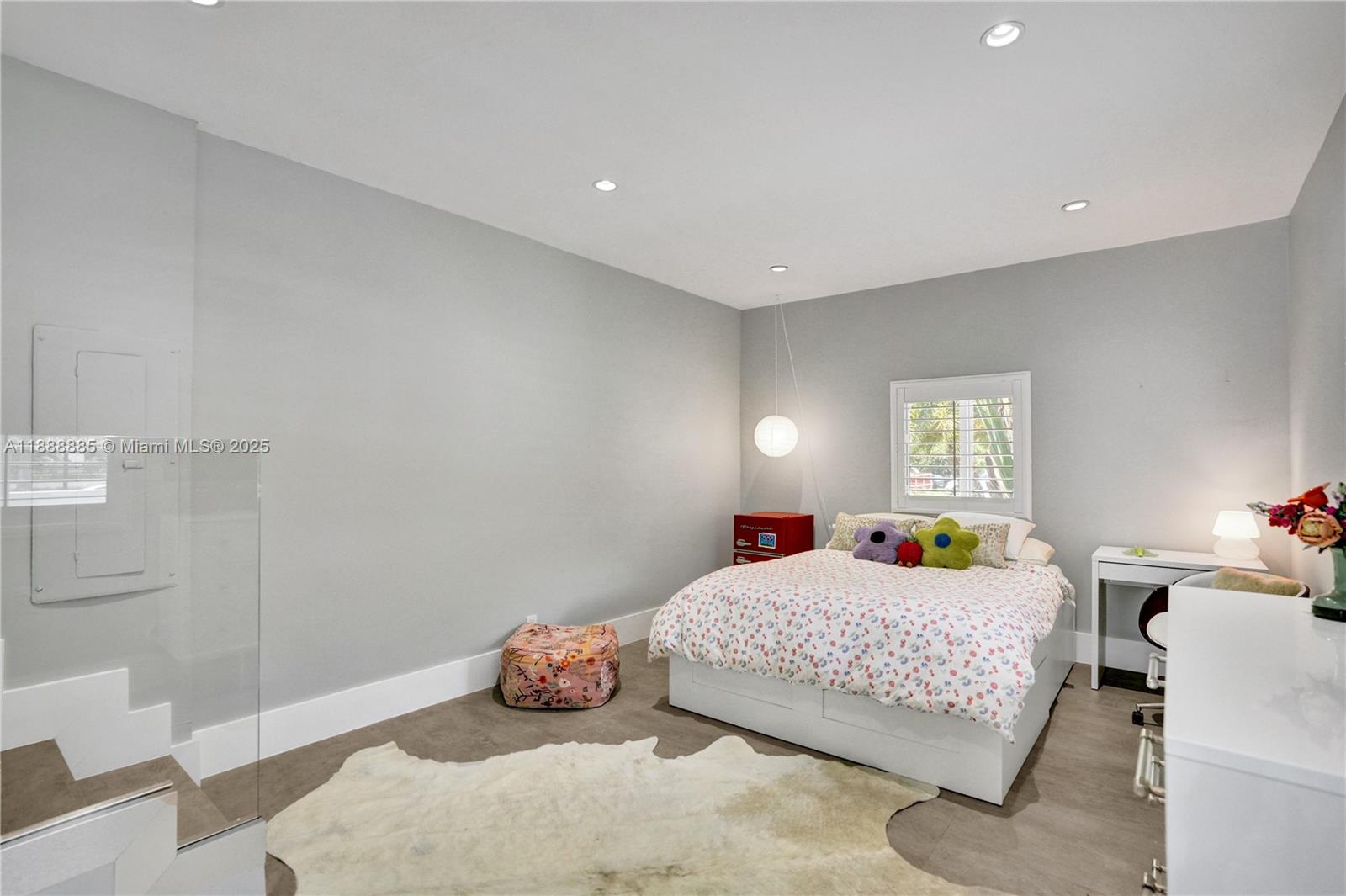 CORAL GAB COUNTRY CLUB SE - Residential Lease