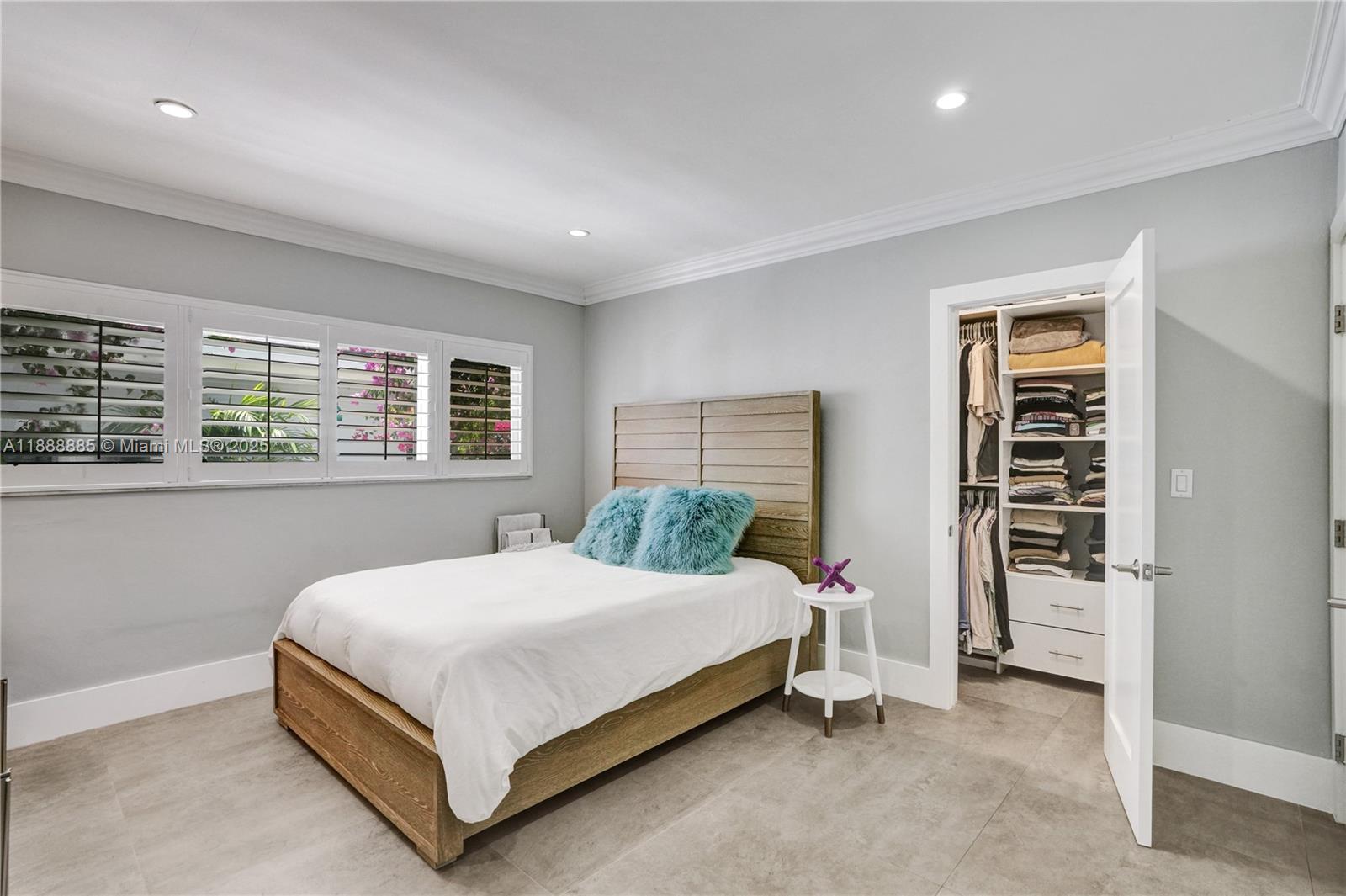 CORAL GAB COUNTRY CLUB SE - Residential Lease
