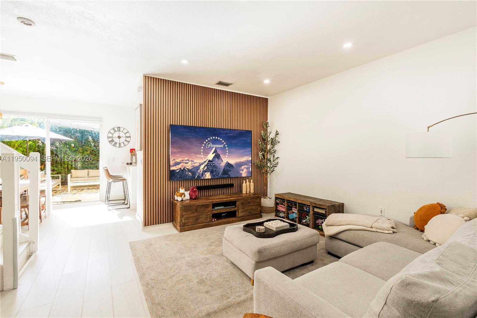 KENDALL BREEZE - Residential